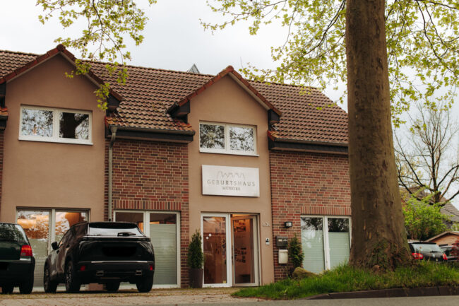 Parkmöglichkeiten vor dem Geburtshaus